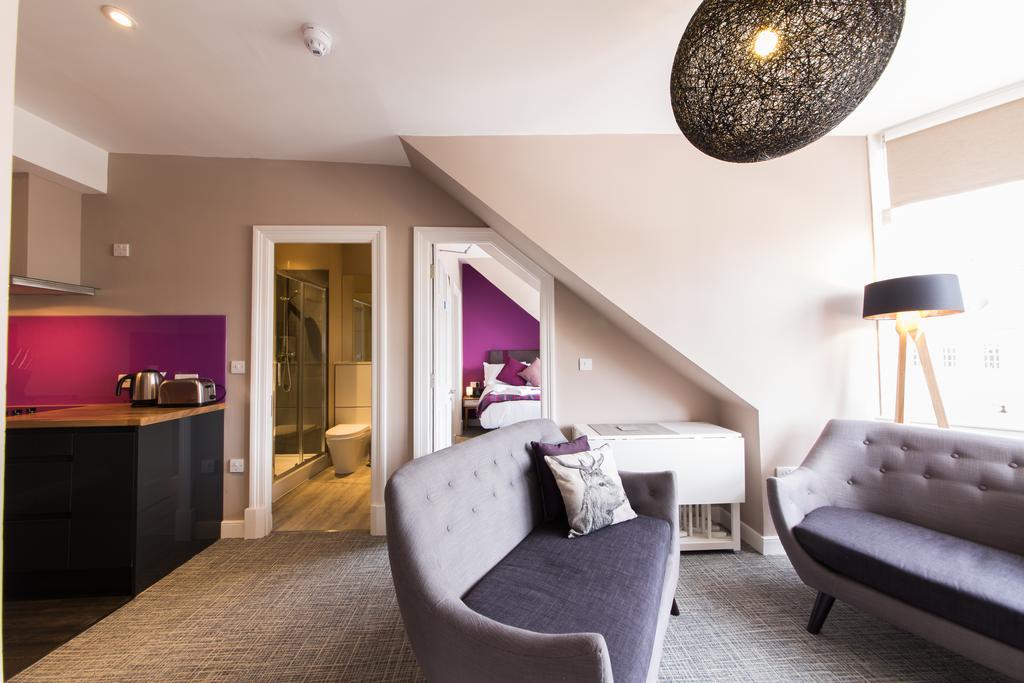 The Spires Serviced * Edinburgh